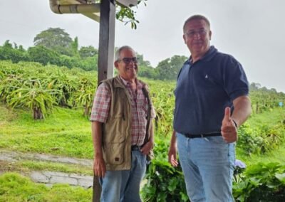 Foto con Amigo de Pitayas-Pitalcan